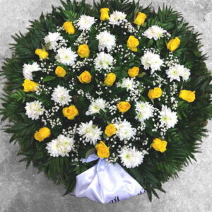 Sēru vainags ar krizantēmām