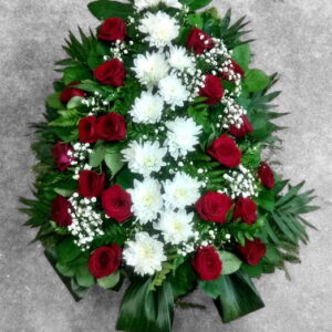 Sēru vainags ar rozēm un krizantēmām